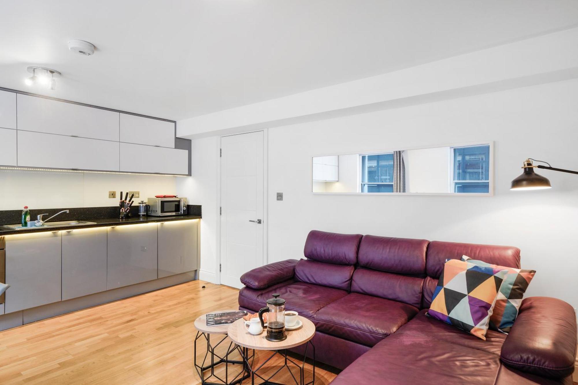 Apt 3, Soho Apartments 2Nd & 3Rd Floors By Indigo Flats Londres Extérieur photo