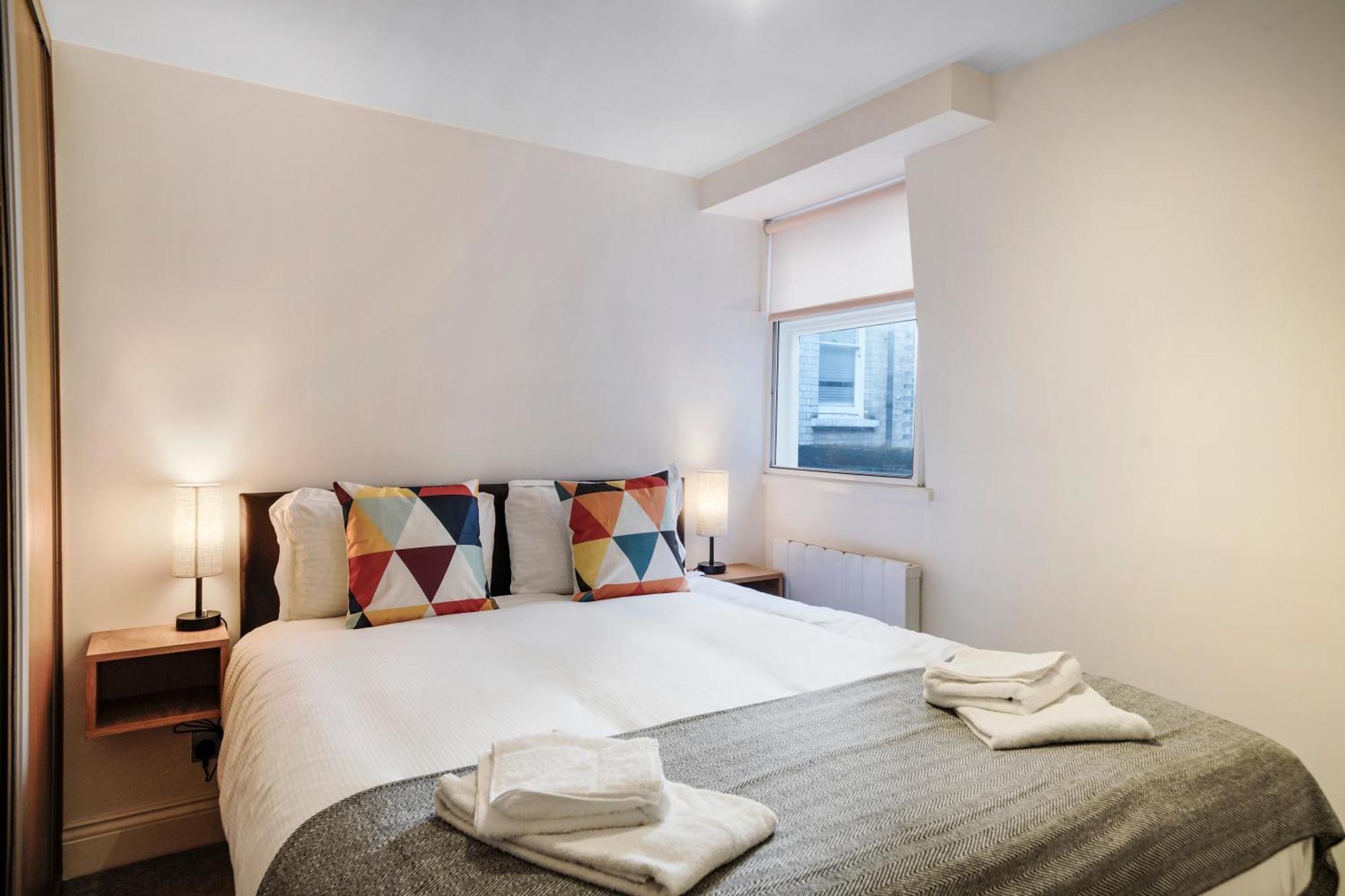 Apt 3, Soho Apartments 2Nd & 3Rd Floors By Indigo Flats Londres Extérieur photo